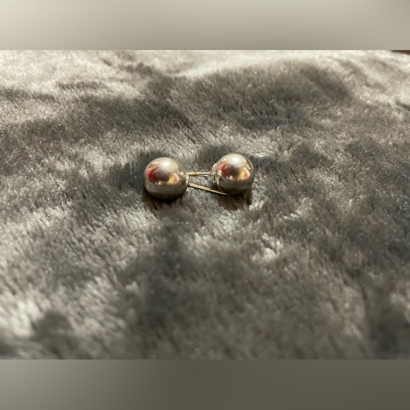 Silpada 10mm Abundance Ball Earrings - Picture 2 of 2